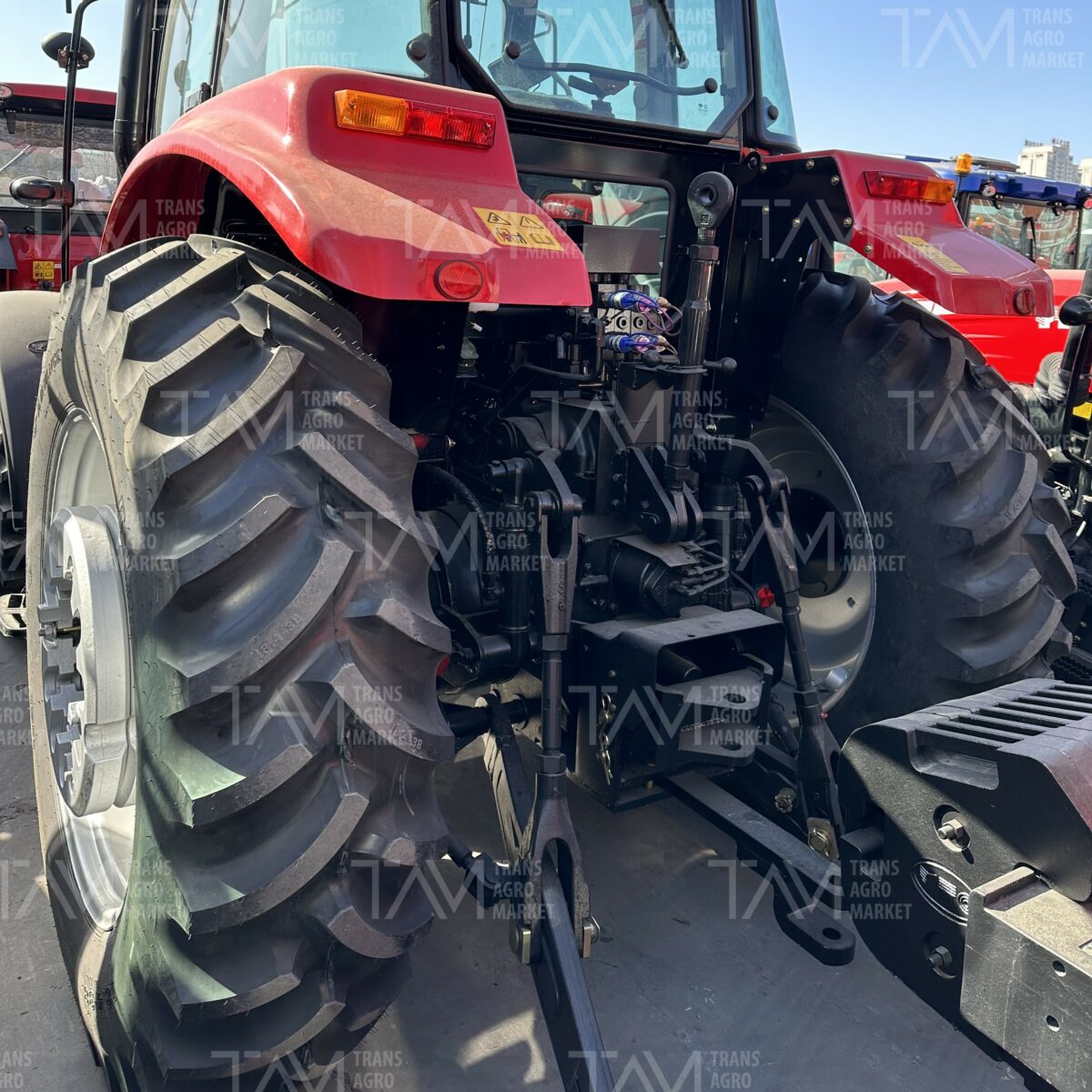 Замовити трактор YTO